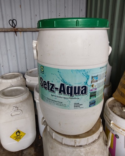 Nhiều nơi bán chlorine aquafit giá rẻ, nhưng phải cần mua loại mới, tránh hàng tồn cũ, lâu ngày, để có được hoạt tính tốt, khử trùng, tiêu diệt vi khuẩn, làm trong sạch nguồn nước