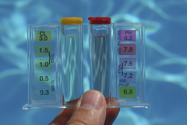 Bạn có biết kiểm tra và giám sát hồ bơi bằng dụng cụ thử ph hồ bơi